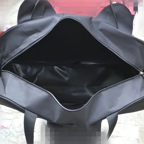 Hello Kitty Weekender Bag - Picture 9 of 15